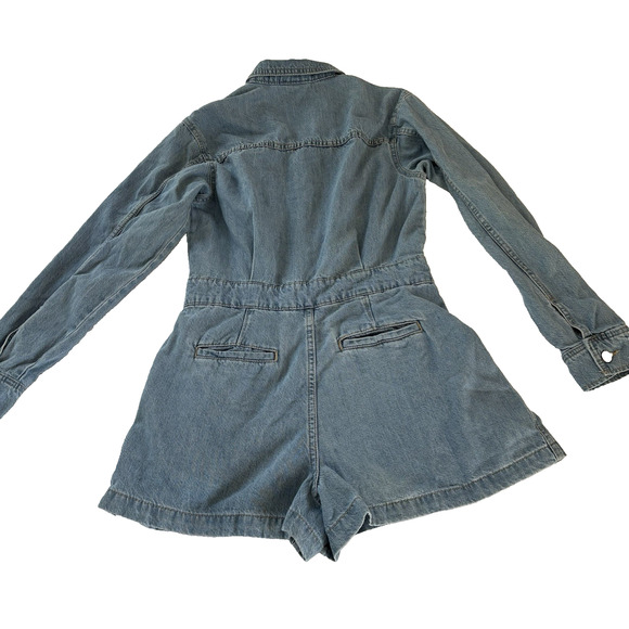 Universal Thread Women's Long Sleeve Denim Shorts Romper Light Wash Size 8 - Picture 6 of 15